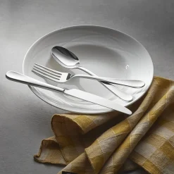 Oneida Grant 20-pc. Flatware Set