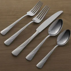 Oneida River 20-pc. Flatware Set