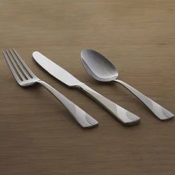 Oneida River 20-pc. Flatware Set