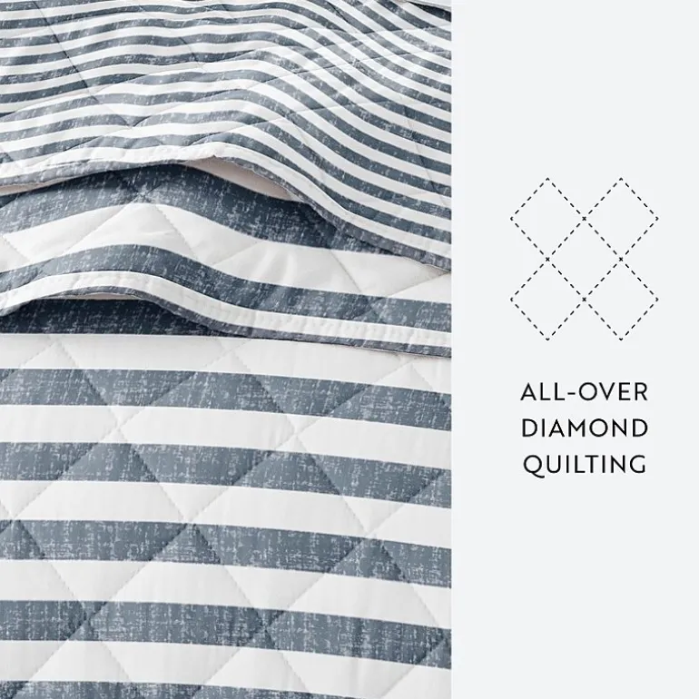 3 Piece All Season Lightweight Pattern Quilt Set