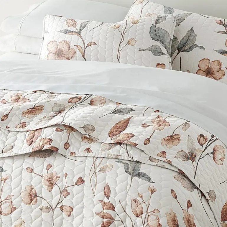 3 Piece All Season Lightweight Pattern Quilt Set
