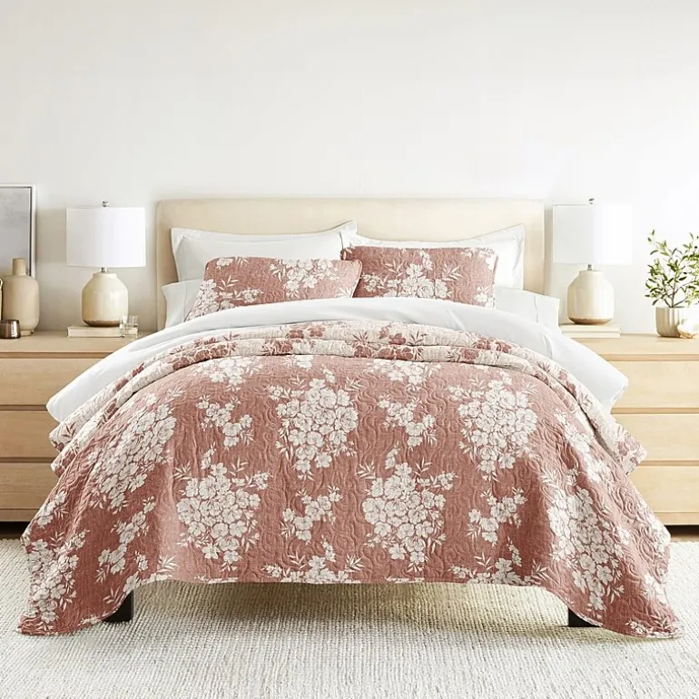 3 Piece All Season Lightweight Pattern Quilt Set