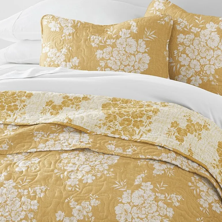3 Piece All Season Lightweight Pattern Quilt Set