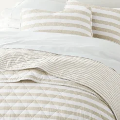 3 Piece All Season Lightweight Pattern Quilt Set