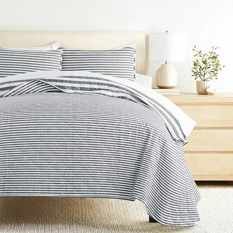 3 Piece All Season Lightweight Pattern Quilt Set