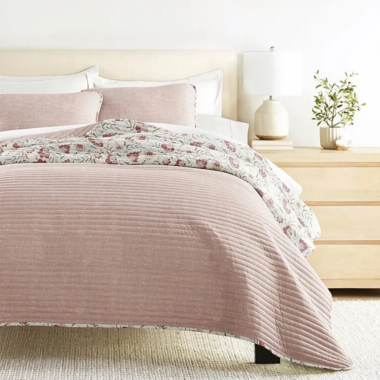 3 Piece All Season Lightweight Pattern Quilt Set