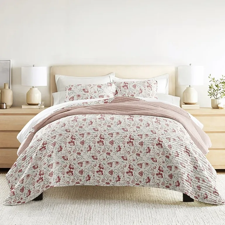 3 Piece All Season Lightweight Pattern Quilt Set