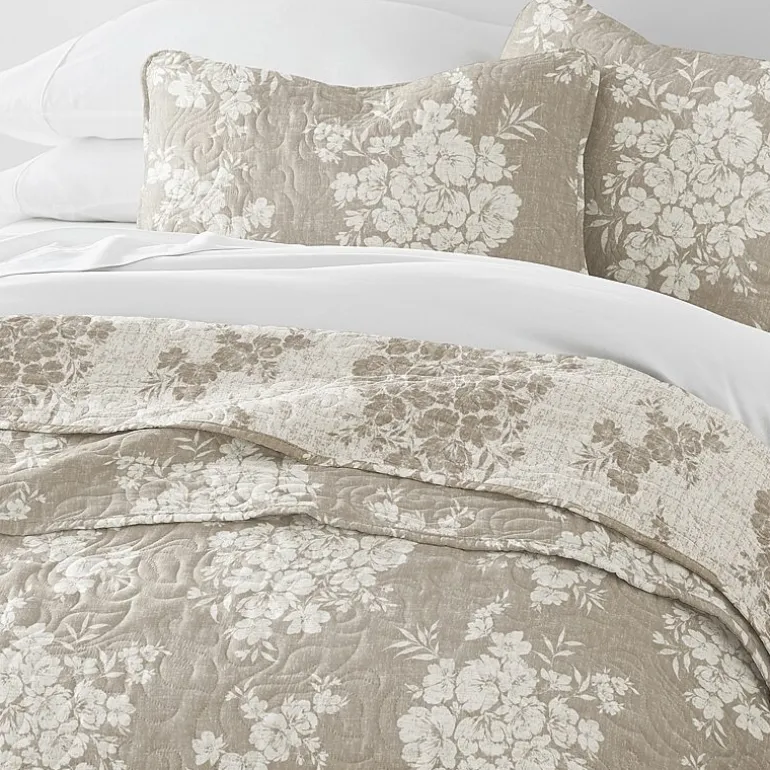 3 Piece All Season Lightweight Pattern Quilt Set