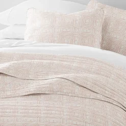3 Piece All Season Lightweight Pattern Quilt Set