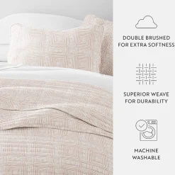 3 Piece All Season Lightweight Pattern Quilt Set