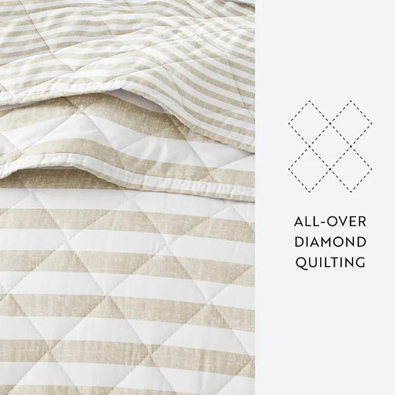 3 Piece All Season Lightweight Pattern Quilt Set