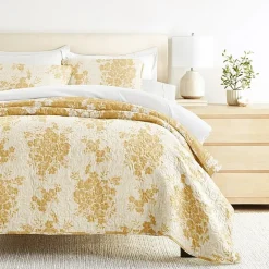 3 Piece All Season Lightweight Pattern Quilt Set