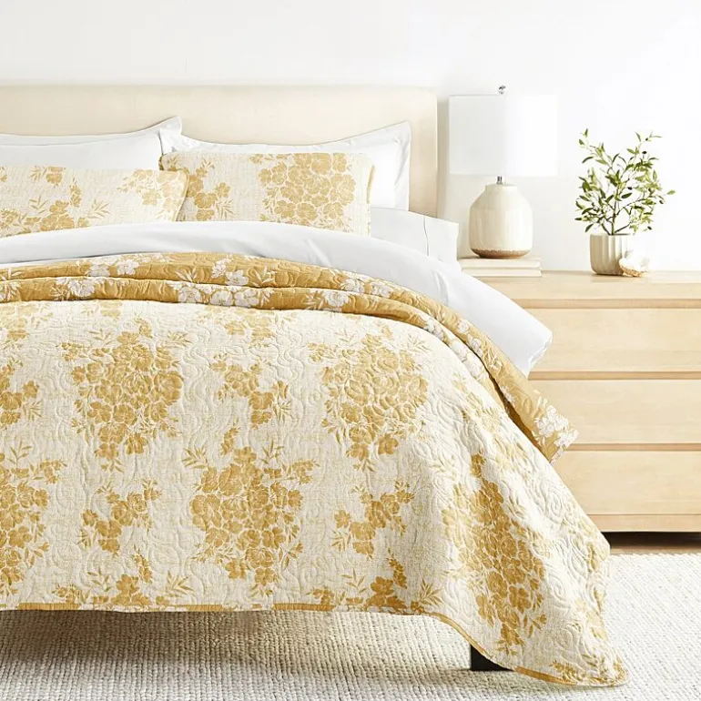 3 Piece All Season Lightweight Pattern Quilt Set