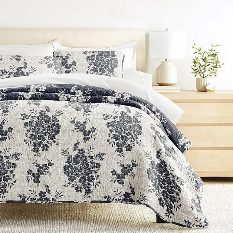 3 Piece All Season Lightweight Pattern Quilt Set