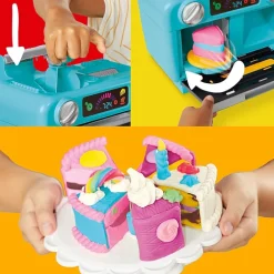 Play-Doh Super Slice Cake Play Kitchen Set Arts & Crafts Toys for Kids 3+