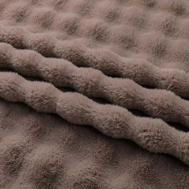 Regal Home Bubble Faux Fur 50x70 Washable Midweight Throw