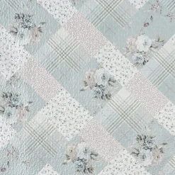 Royal Court Bungalow Spa Floral Quilt Set
