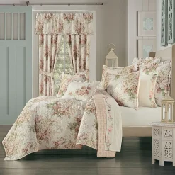 Royal Court Estelle Floral Quilt Set
