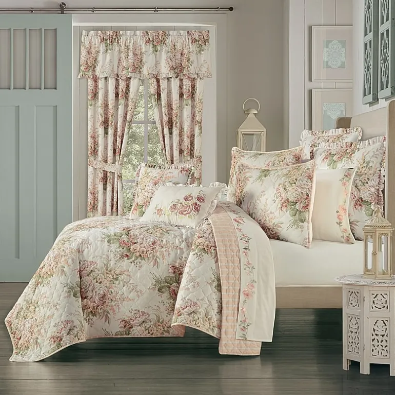 Royal Court Estelle Floral Quilt Set