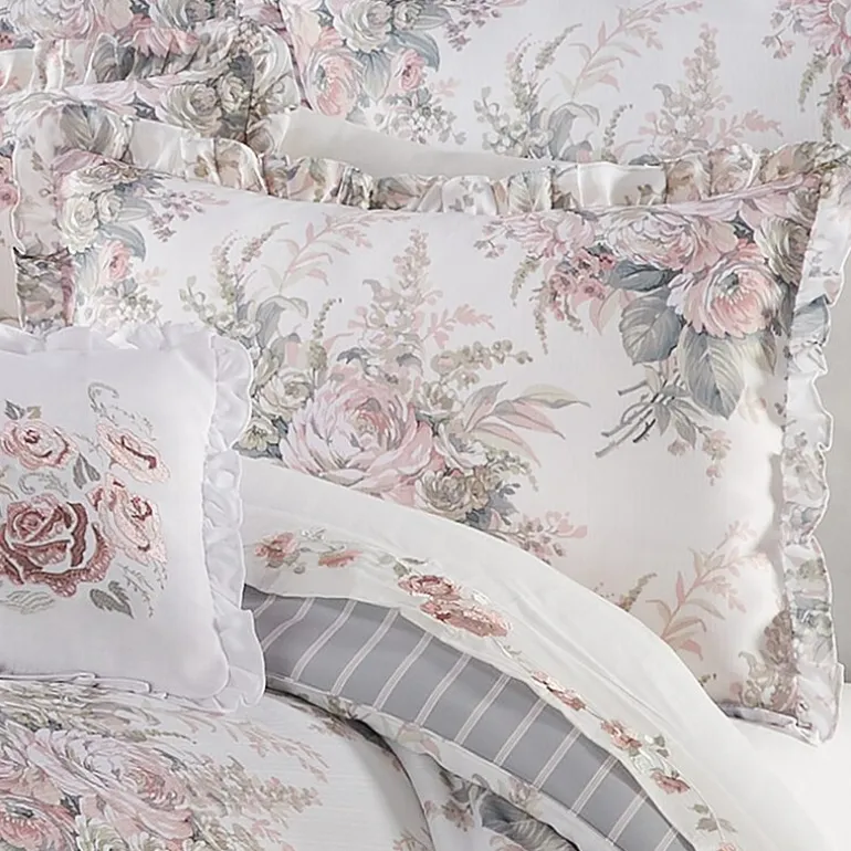 Royal Court Estelle Floral Quilt Set