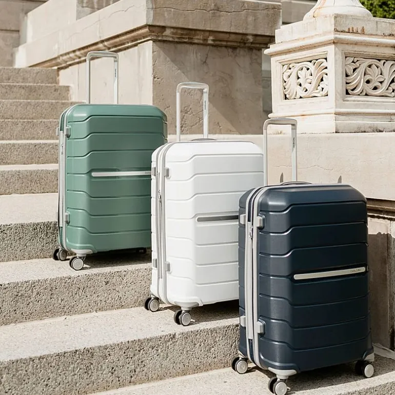 Samsonite Freeform 24 Inch Hardside Expandable Checked Spinner Luggage