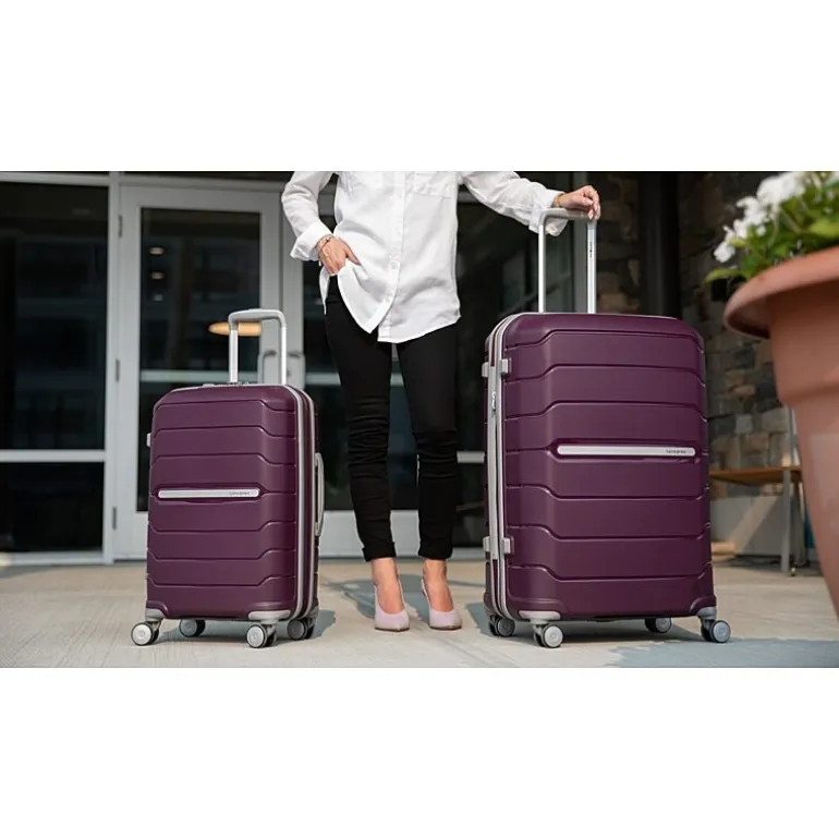 Samsonite Freeform 28 Inch Hardside Expandable Checked Spinner Luggage
