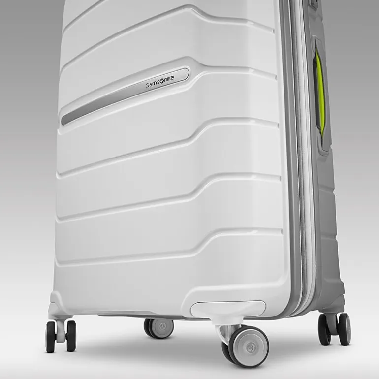 Samsonite Freeform 28 Inch Hardside Expandable Checked Spinner Luggage