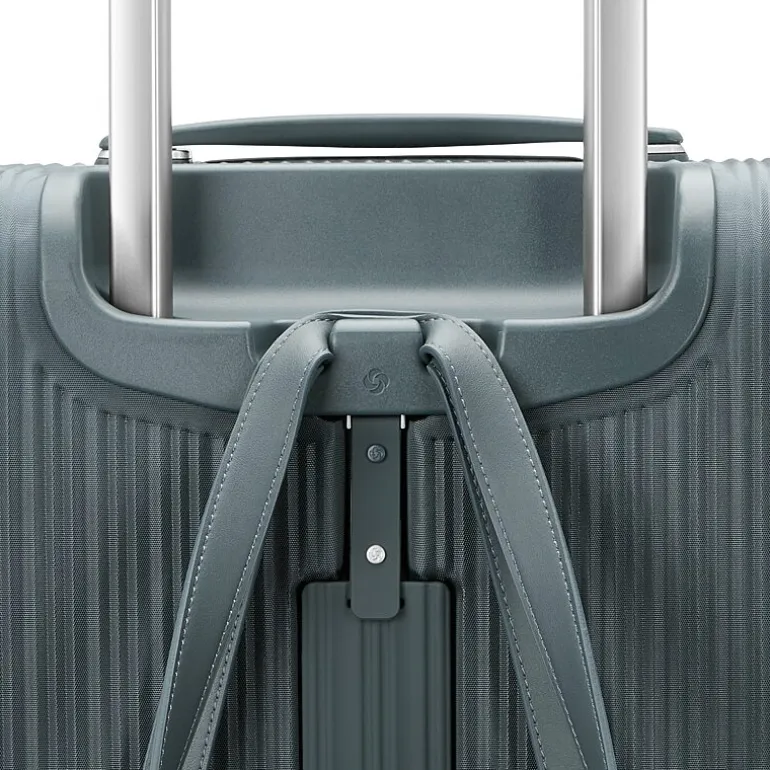 Samsonite Silhouette 18 20 Inch Softside Expandable Carry-On Spinner Luggage
