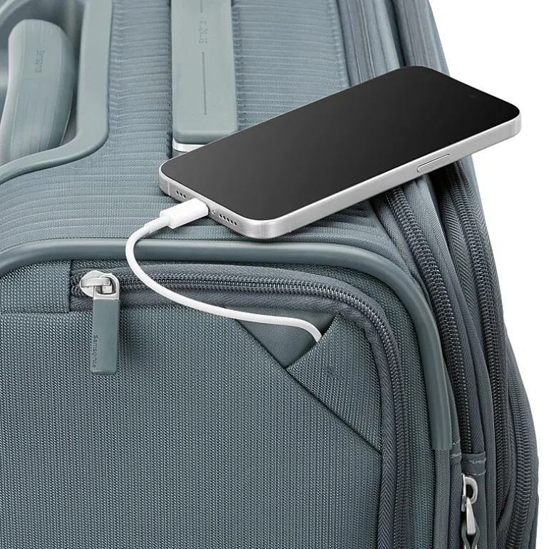 Samsonite Silhouette 18 20 Inch Softside Expandable Carry-On Spinner Luggage