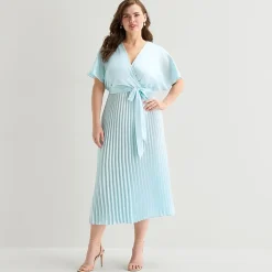Sandra Darren Womens Plus V Neck Short Sleeve Flutter Maxi Dress