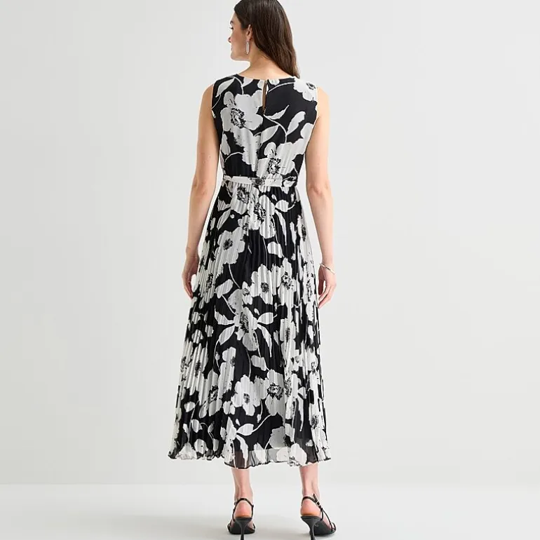 Sandra Darren Womens Round Neck Sleeveless Maxi Dress