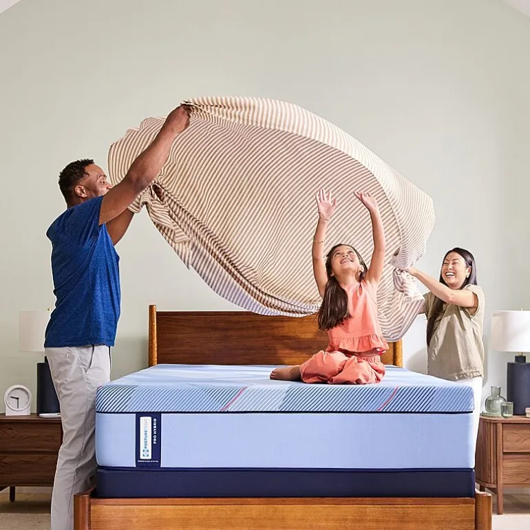 Sealy Posturepedic Fairholt 13" Hybrid Medium Tight Top - Mattress + Box Spring