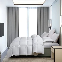 Serta 300 Thread Count Extra Warmth White Down Fiber Comforter