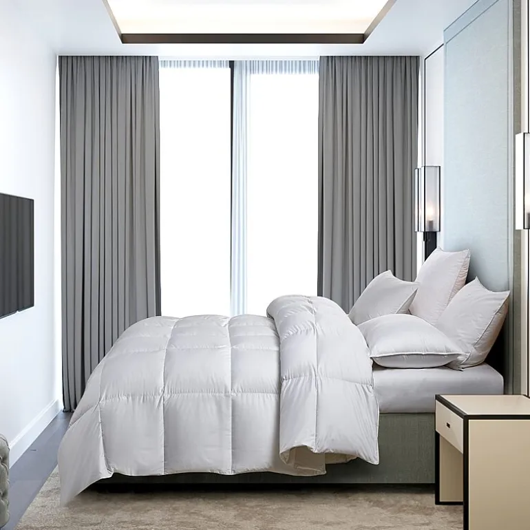 Serta 300 Thread Count Extra Warmth White Down Fiber Comforter