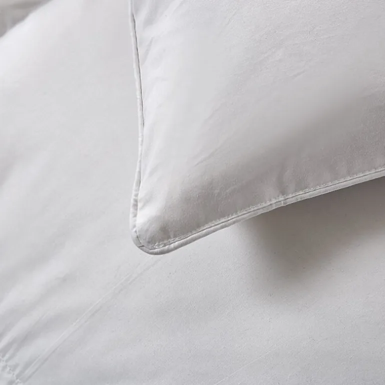 Serta 233 Thread Count Light Warmth White Goose Feather And Down Fiber Comforter