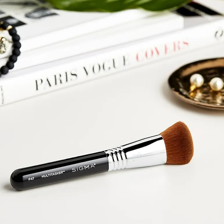 Sigma Beauty F47 Multitasker Brush