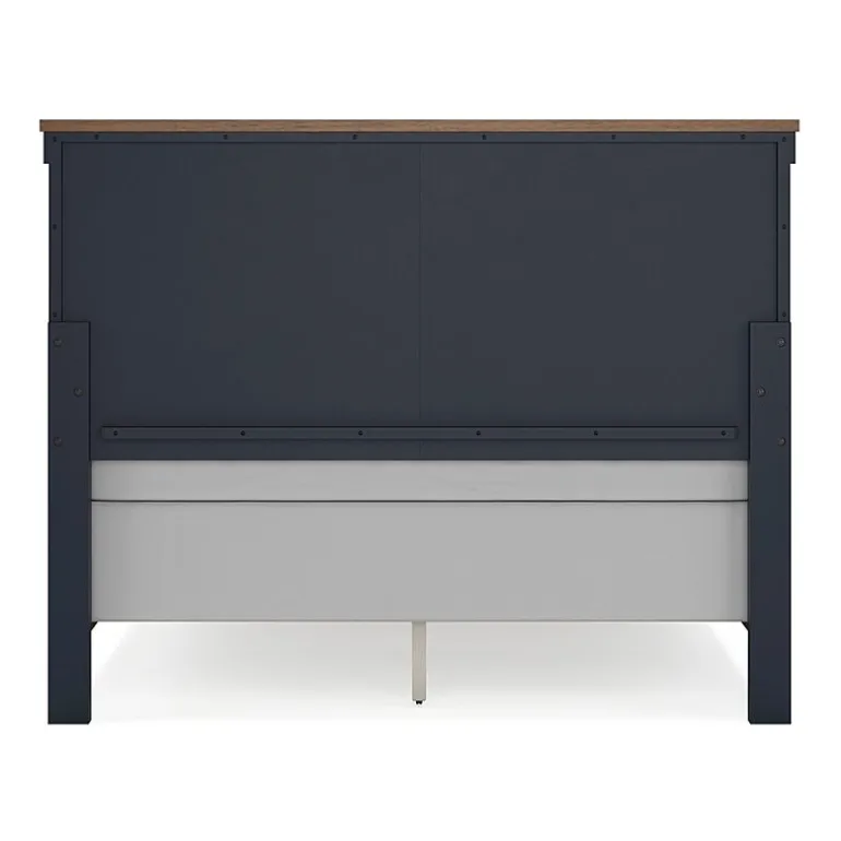 Signature Design by Ashley Lacey Panel Bed