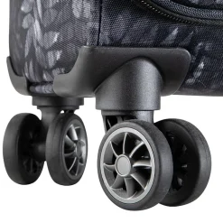 Skyway Everett 24 Inch Softside Lightweight Checked Spinner Luggage