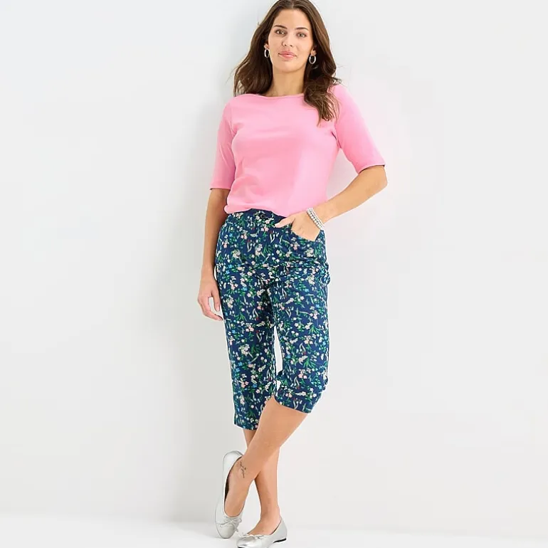 St. John's Bay Womens Secretly Slender Mid Rise Capri Pant