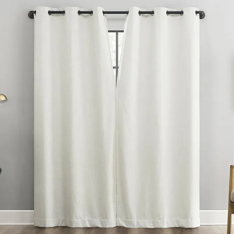 Sun Zero Aldwin Grommet Top Energy Saving 100% Blackout Single Curtain Panel