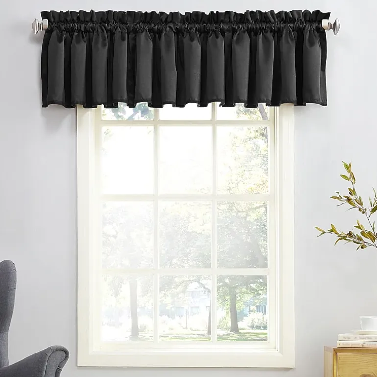 Sun Zero Emory Rod Pocket Tailored Valance