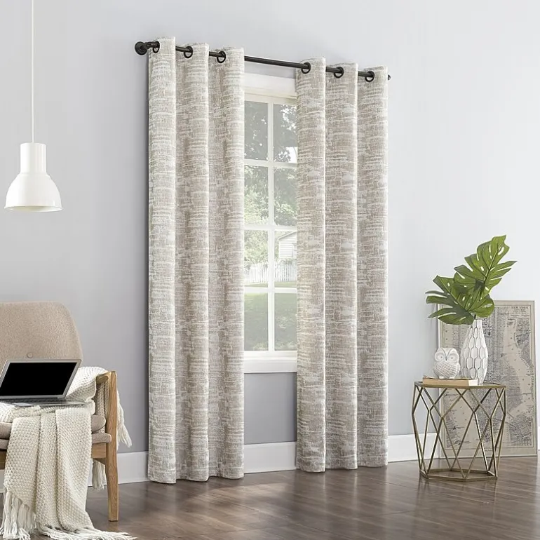 Sun Zero Parrish Grommet Top Energy Saving 100% Blackout Single Curtain Panel