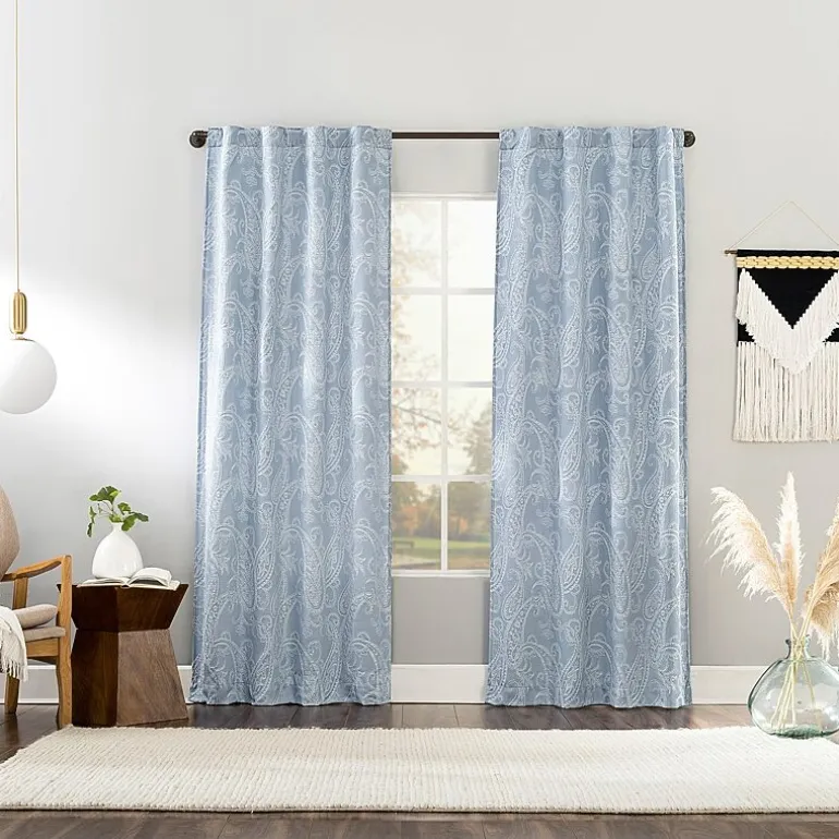 Sun Zero Pedra Back Tab 100% Blackout Single Curtain Panel