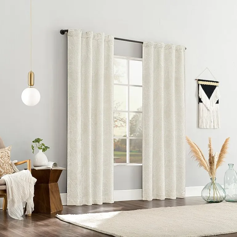 Sun Zero Pedra Back Tab 100% Blackout Single Curtain Panel