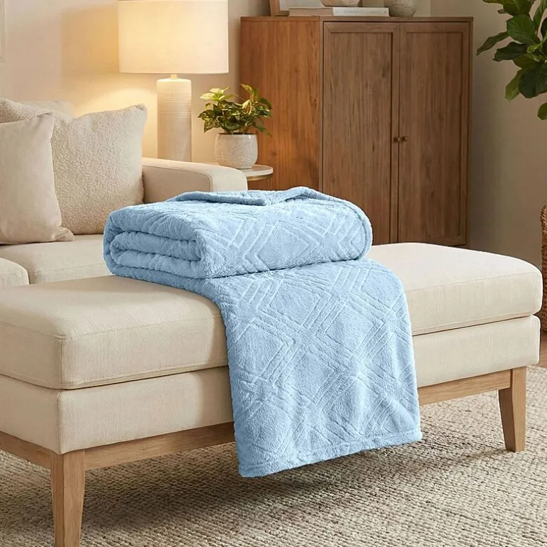 SUPERIOR® Alaska Diamond Quilted Polyester Fleece Multi-Use Throw