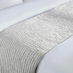 SUPERIOR® Bella Silk Handmade Luxury Quilt