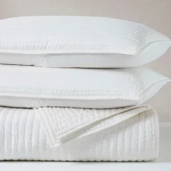 SUPERIOR® Bella Silk Handmade Luxury Quilt