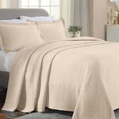 SUPERIOR® Celtic Circle Textured Woven Jacquard Bedspread with Shams