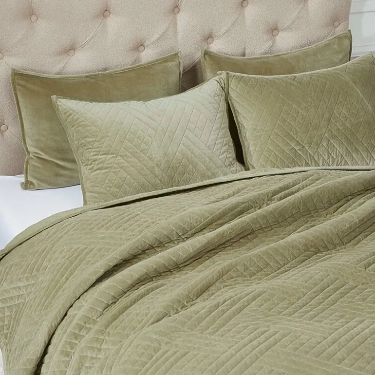 SUPERIOR® Karina Cotton Velvet Geometric Glam Quilt