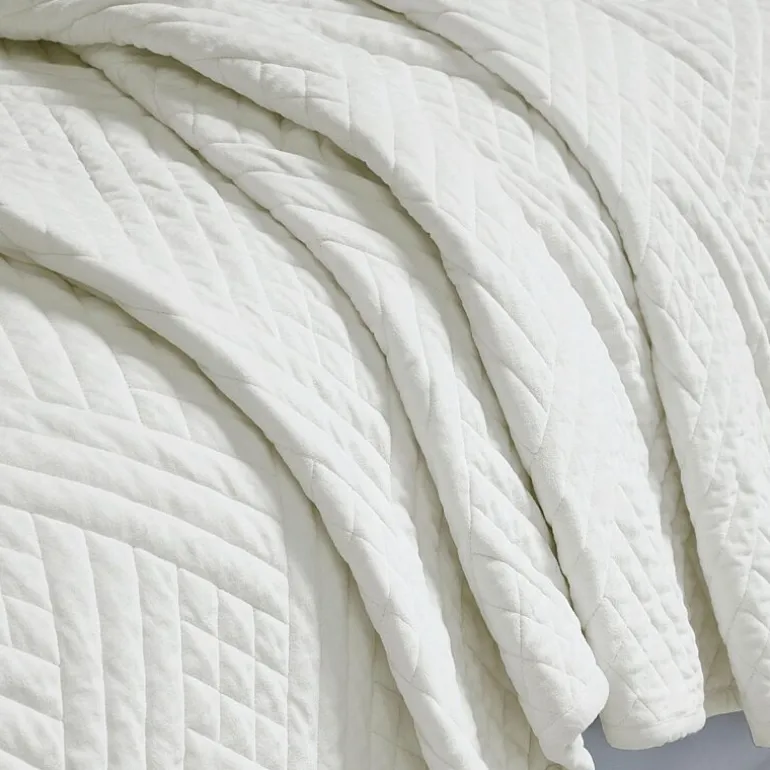 SUPERIOR® Karina Cotton Velvet Geometric Glam Quilt